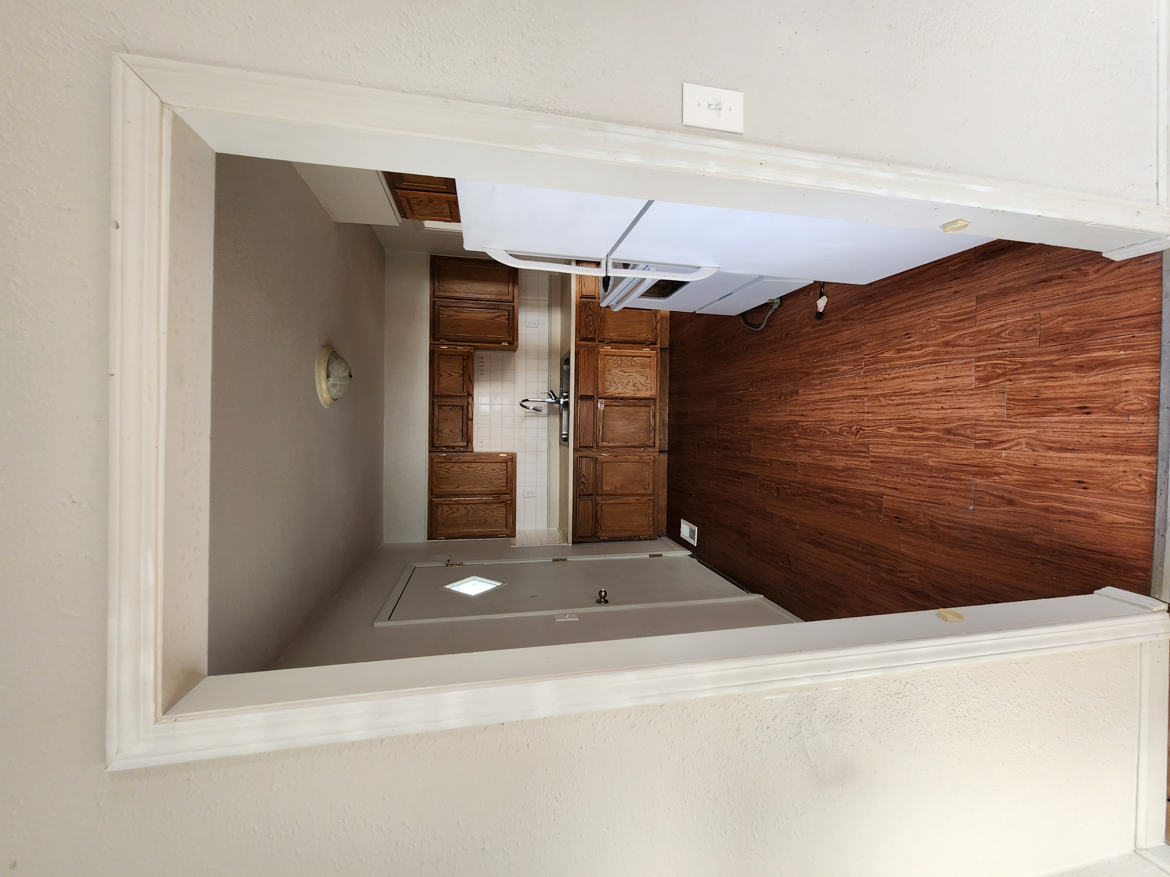 207 S maple St Calhoun MO 12.jpg